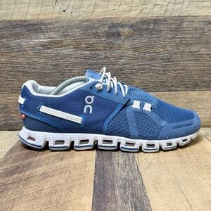 On Cloud 5 Lifestyle Women’s Blue White Athletic Running Sneakers Size 7